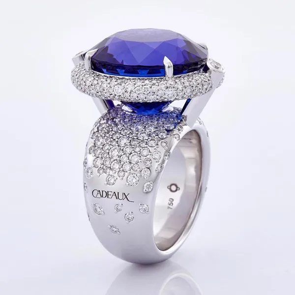 Halo Tanzanite